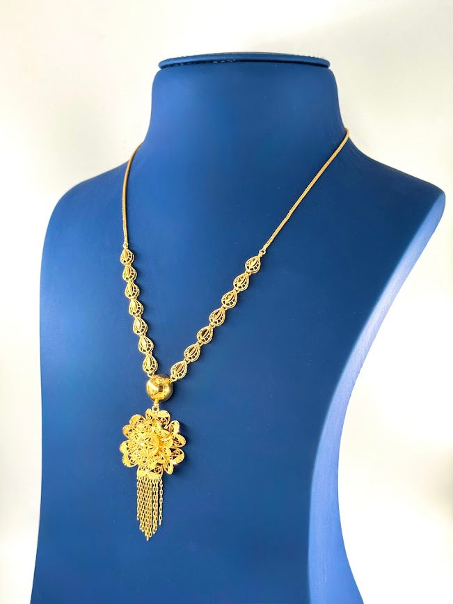 22K Gold Necklace 12.15g