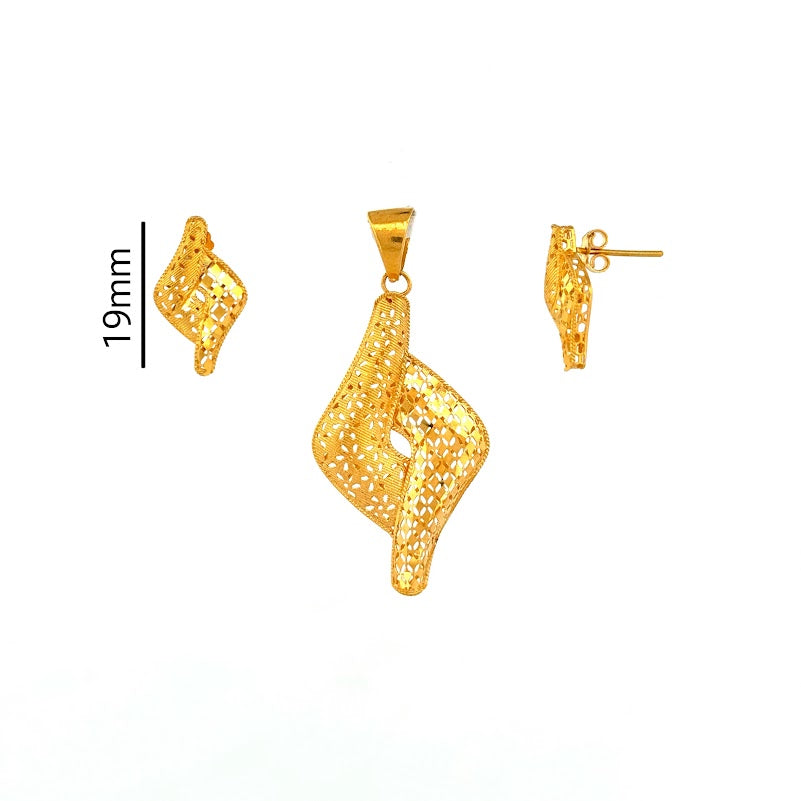 22K Gold Pendant & Earrings 5.70g