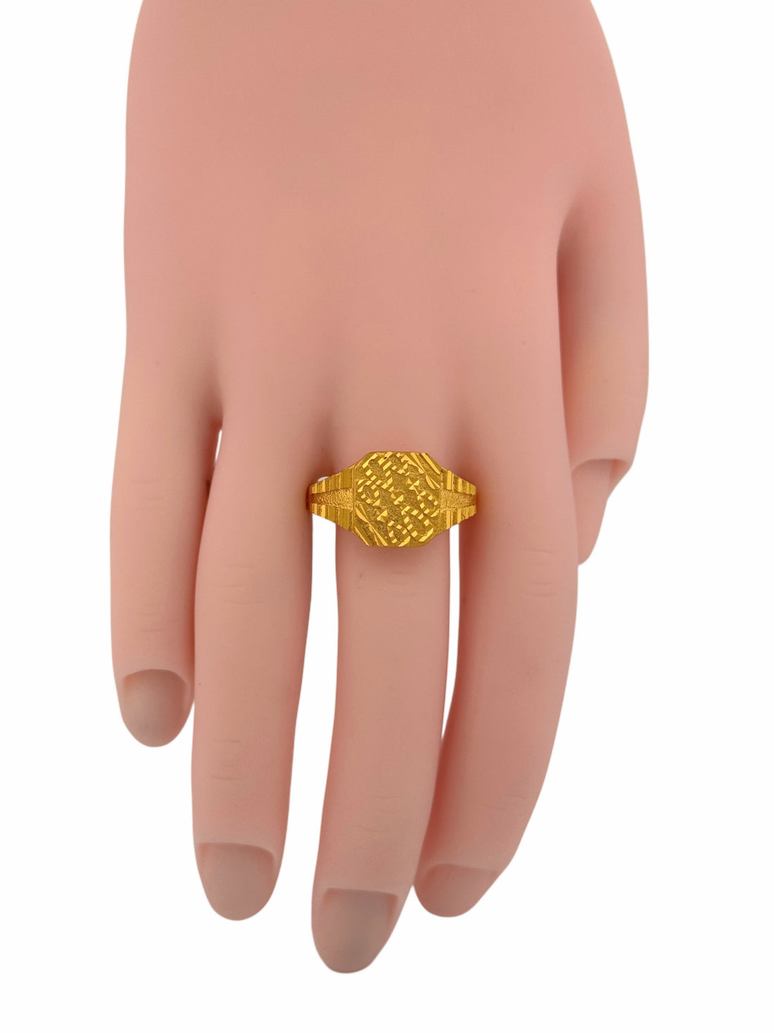 22K Gold Ring 4.25g