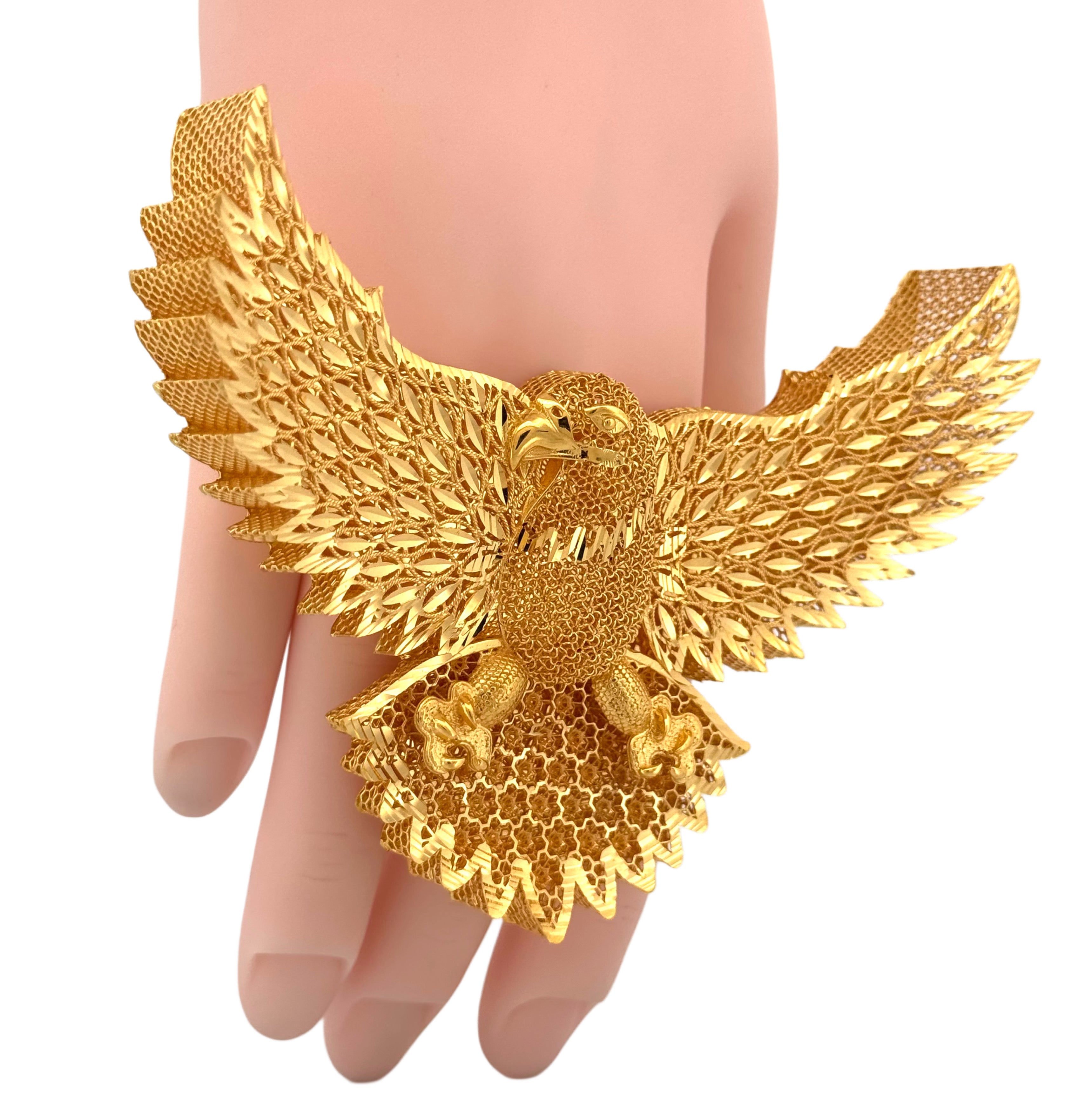 22K Gold Eagle Ring  50.92g